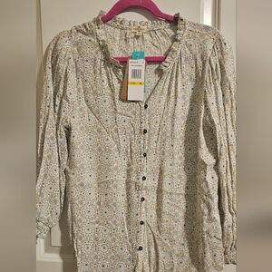 New womens medium blouse from stitch fix